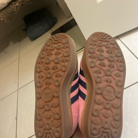 Adidas Gazelle Pink Sneakers - Picture 6 of 6